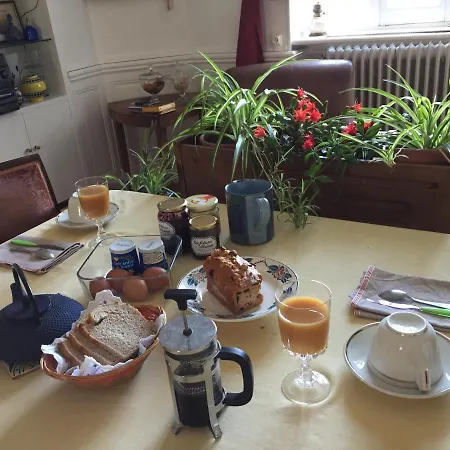 Les Camélias Couette-café *